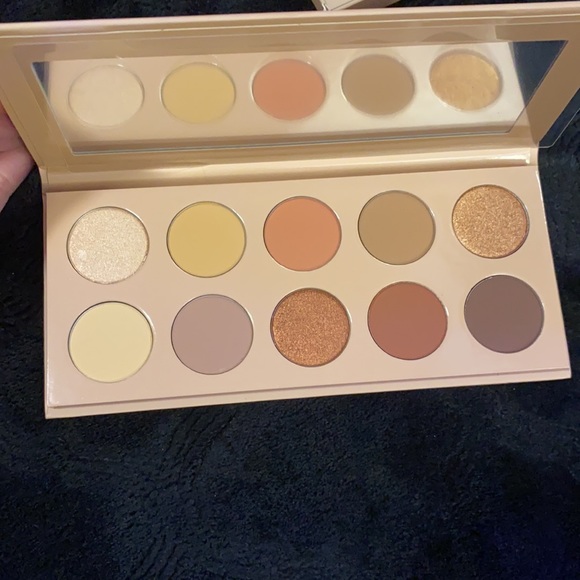 KKW BEAUTY Eyeshadow Palette - Picture 3 of 4